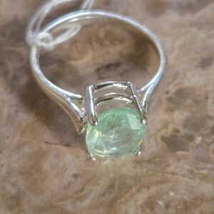 Elegant Silver Ring with Green NH Fluorite